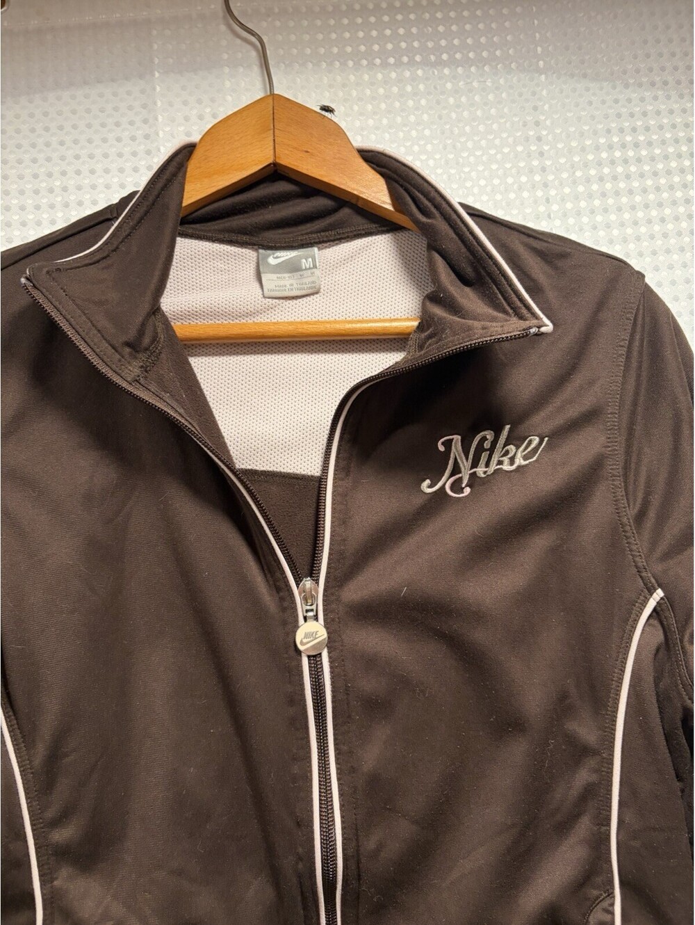 Nike Women’s Full Zip Track Jacket Brown/White Piping Long Sleeve Size M